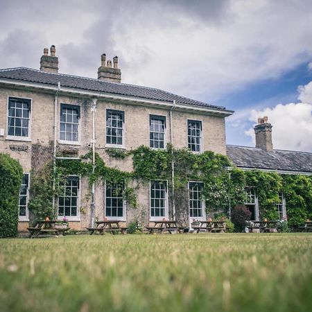 Caistor Hall Arminghall Exterior foto